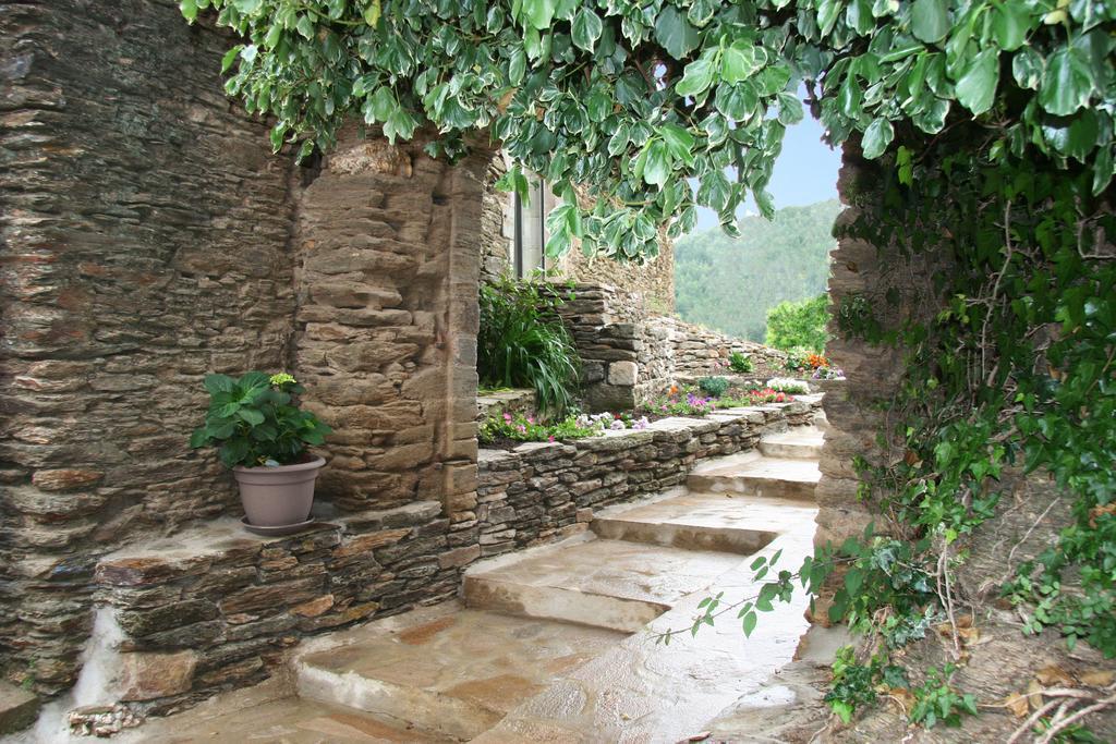 Chambres D'Hotes Lou-Rey Le Collet-de-Deze Luaran gambar